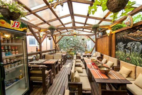 Hostal Schastlivy Slon Guest House