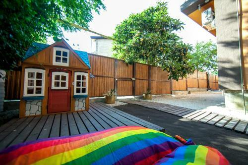 Hostal Schastlivy Slon Guest House