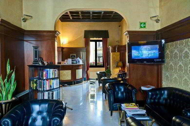River Hotel