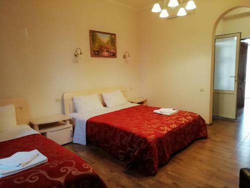 Hostal Guesthouse Aragats