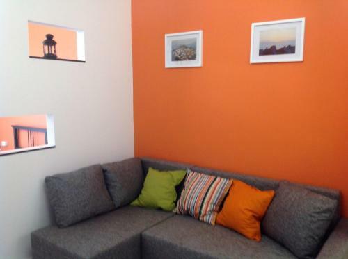 Apartment Orange
