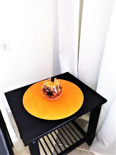 Apartment Orange