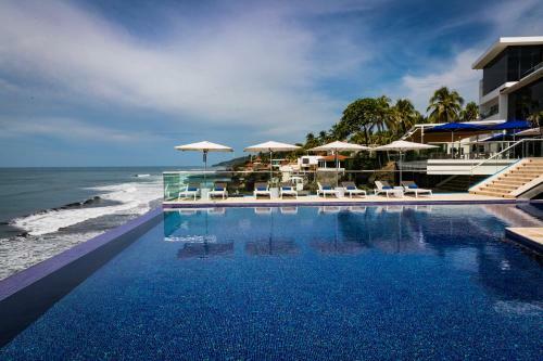 Hotel Acantilados
