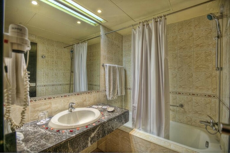 Hotel Semiramis