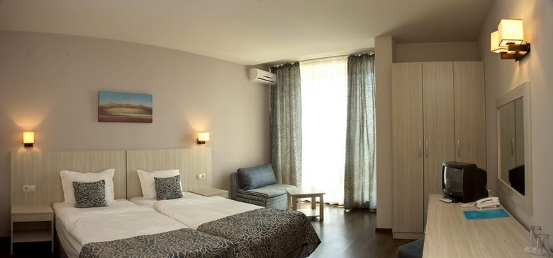 Hotel Slavey