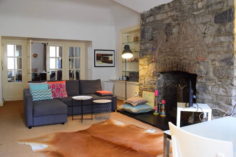 1 Bedroom Apartment In City Centre Location