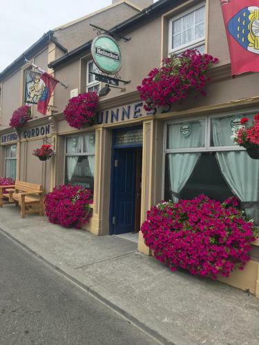 Bed & Breakfast Gordon?s Bar And Guesthouse