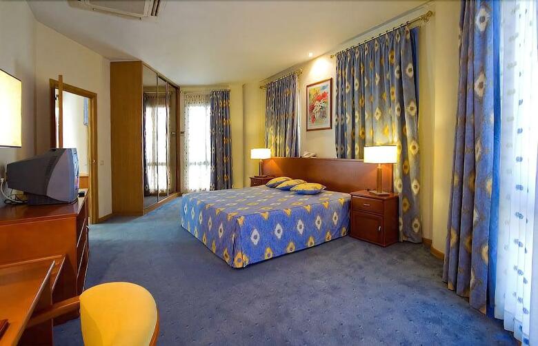 Hotel Alif