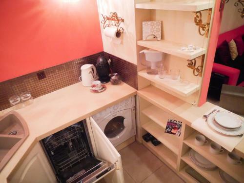 Aurora Apartment