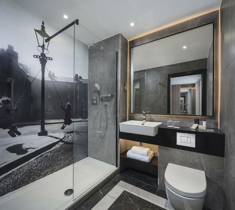 Hotel Queens