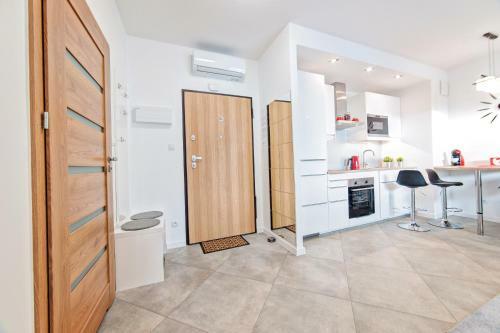 White Apartment Hawela?ska