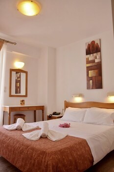 Hotel Apartments Irini
