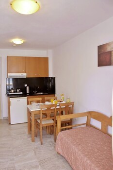 Hotel Apartments Irini