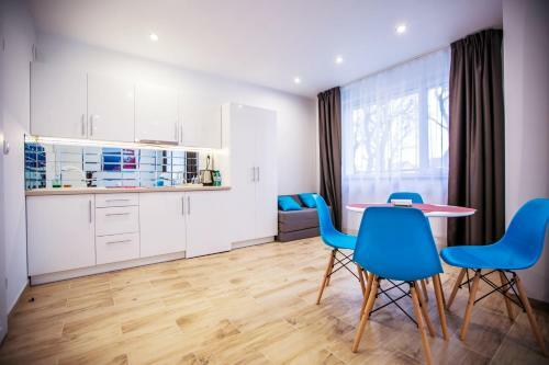 Adonis Apartaments