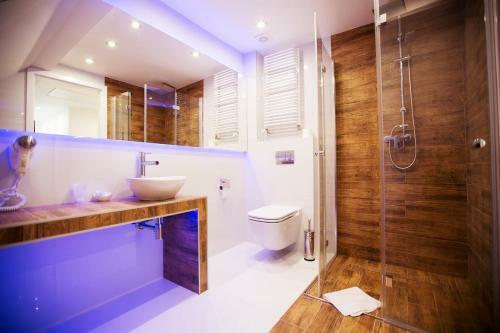 Adonis Apartaments