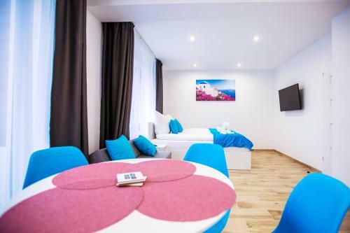 Adonis Apartaments