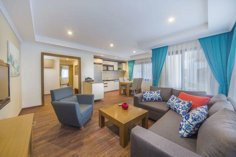Hotel River Garden Residence