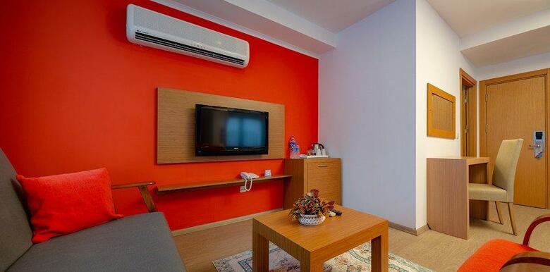 Hotel River Garden Residence