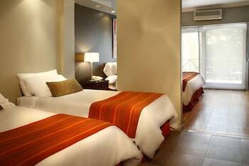 Hotel Nina Suites