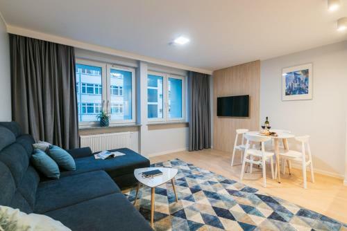 Q17 Apartments