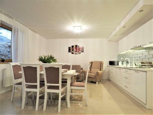 Vip Apartamenty Folk Residence