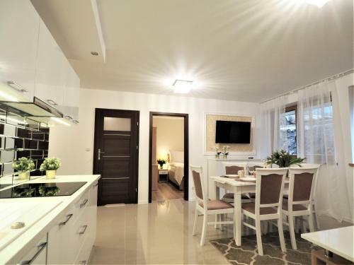 Vip Apartamenty Folk Residence