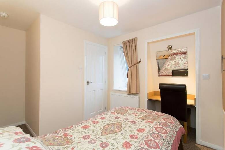 Hostal Cedars Guest House
