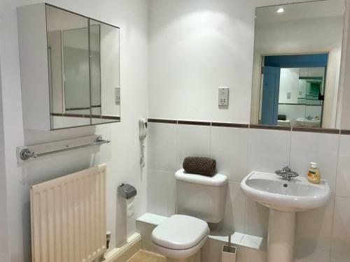 Quarters - Coopers Lane Apartment