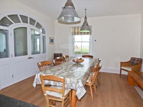 The Lookout, Alnwick