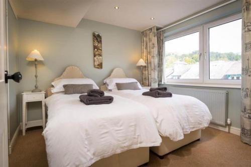 Lily Tarn Cottage