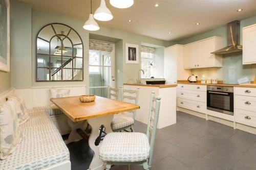 Lily Tarn Cottage