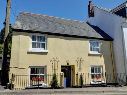 Holiday Home Drum Cottage