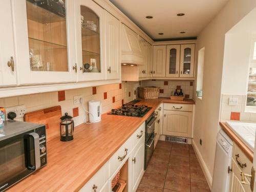 11 Buxton Road, Ashbourne