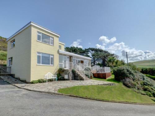 Holiday Home Seascape