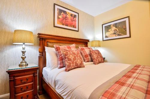 Hotel The Coach And Horses