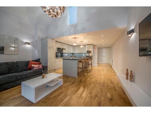 Apartamento Modern, Stunning And Elegant 2 Bedroom Apt For 4