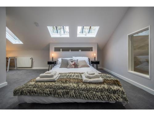 Apartamento Modern, Stunning And Elegant 2 Bedroom Apt For 4