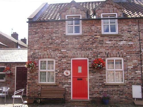 Orillia House B&B & Holiday Cottages