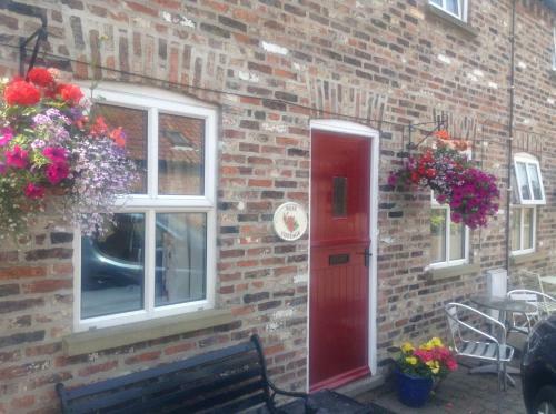 Orillia House B&B & Holiday Cottages