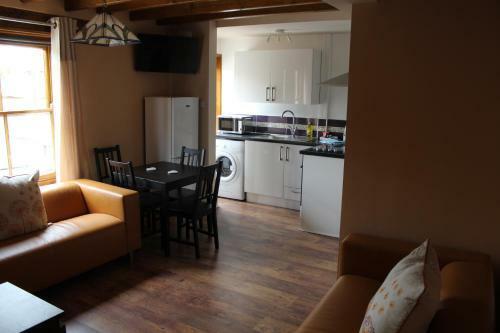 Orillia House B&B & Holiday Cottages