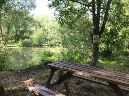 Lodge Fairwood Lakes Holiday Park