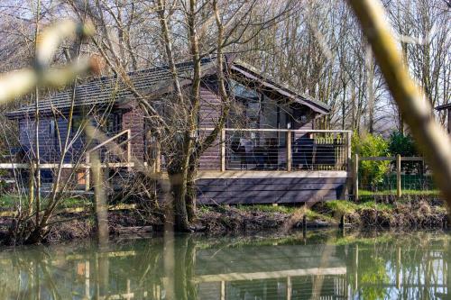 Lodge Fairwood Lakes Holiday Park