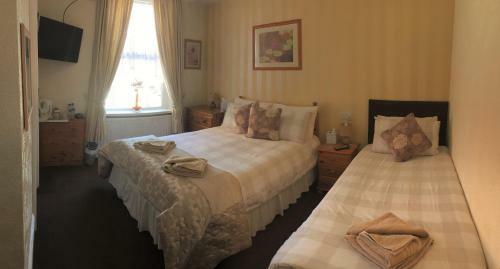 Bed & Breakfast Warwick Court Guest House