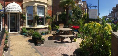 Bed & Breakfast Warwick Court Guest House
