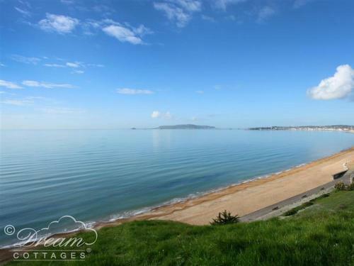 Neves, Weymouth