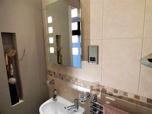 Hostal Whitehaven Guest House