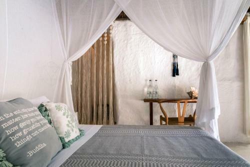 Hotel Playa Mambo Eco Cabanas