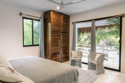 Hotel Playa Mambo Eco Cabanas