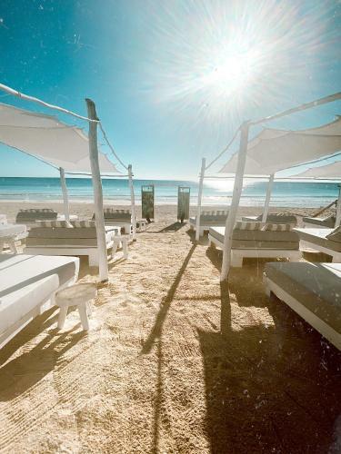 Hotel Playa Mambo Eco Cabanas