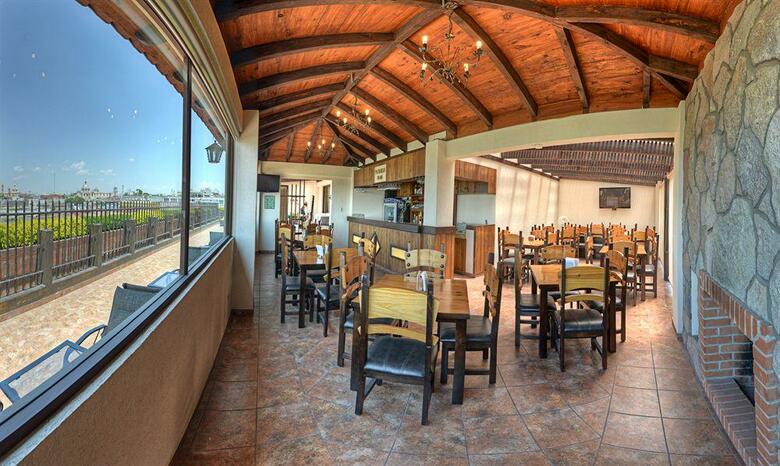 Loa Inn Hoteles